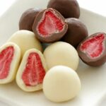 六花亭　ストロベリーチョコレート＆ホワイト