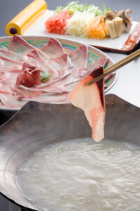 富山湾の王様を堪能！寒ブリ会席と雨晴海岸絶景 貸切タクシープラン